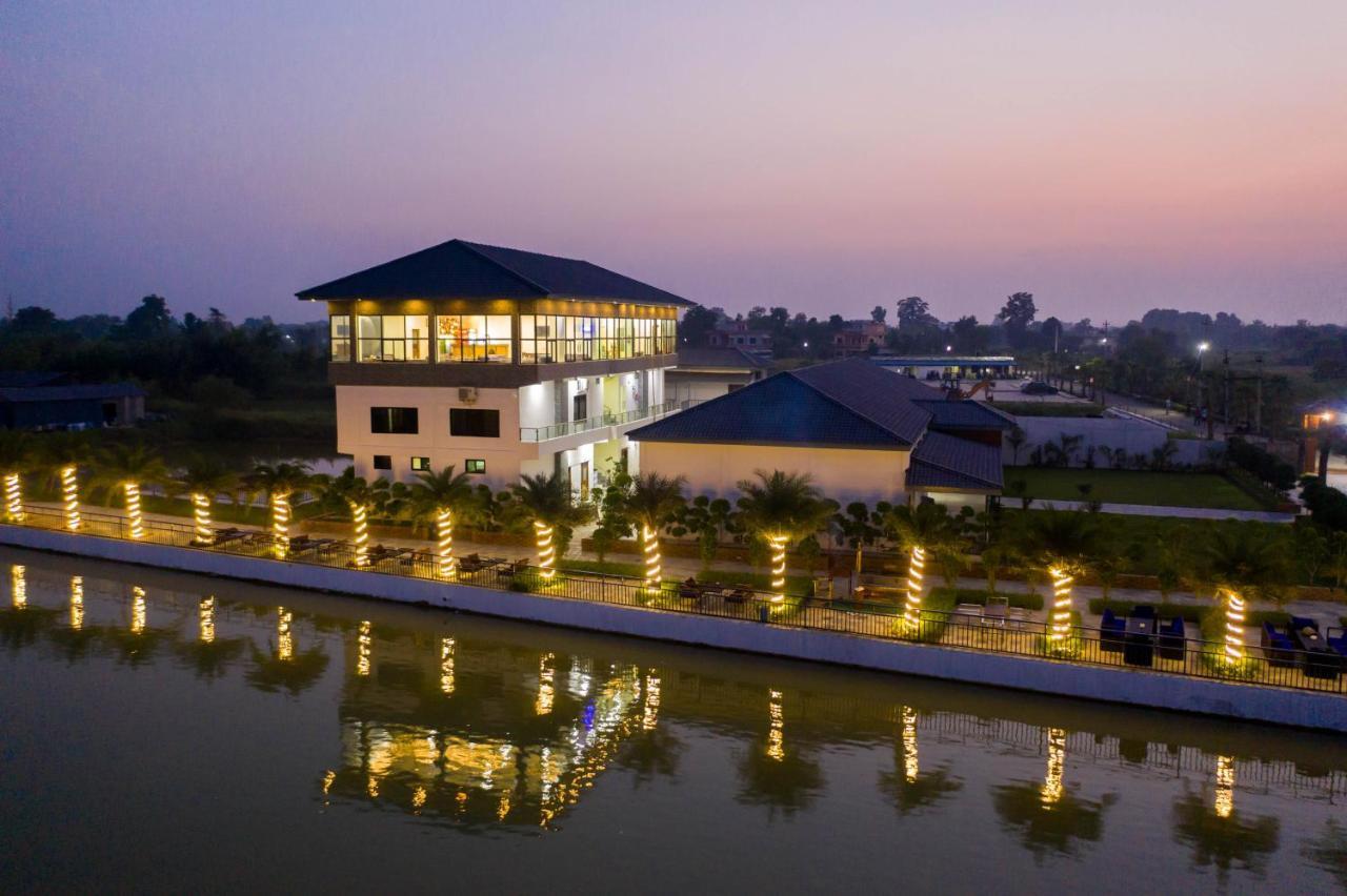 Lumbini Palace Resort Экстерьер фото